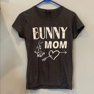 Bunny Mom Graphic  T-Shirt - Black small